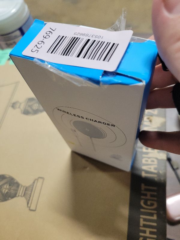 Photo 1 of [Apple MFi Certified]Magnetic Wireless Charger Apple Mag Safe Charger,15W 6FT Fast Wireless Charging Pad for Apple iPhone 16 Pro Max/16 Pro/16 Plus/15 Pro Max/14/13/12/AirPods3/2/Pro/Pro2,Charging Pad