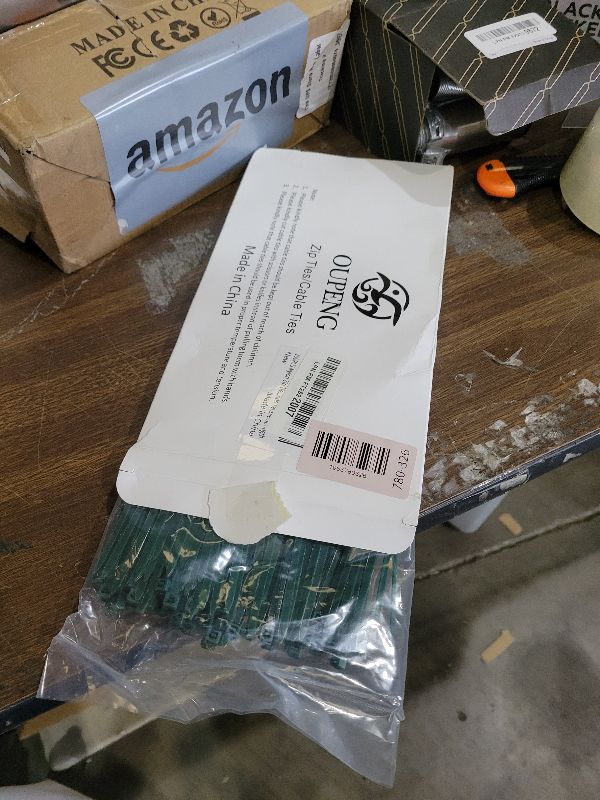 Photo 1 of 200PCS Nylon Zip Ties - 8 Inch Green,Multi-Purpose Self Locking Cable Ties,Ultra Strong Plastic Wire Ties with 40lb Tensile Strength,Cable Ties for Indoor and Outdoor Use