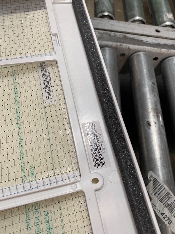 Photo 1 of **PARTS ONLY***LG 14,000 BTU DUAL Inverter Smart Window Air Conditioner, 115V, Cools 700 Sq. Ft. for Bedroom, Living Room, Apartment, Quiet Operation, ENERGY STAR, works with LG ThinQ, Amazon Alexa and Hey Google