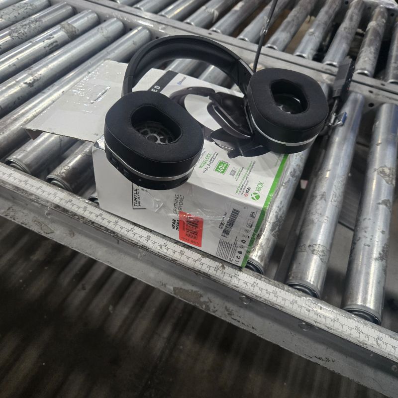 Photo 1 of ***MISSING PARTS***Turtle Beach Stealth 700 Gen 2 MAX Multiplatform Amplified Wireless Gaming Headset - Xbox Series X|S, Xbox One, PS5, PS4, PC – Bluetooth, 40-Hr Battery, 50mm Speakers- Black (Renewed)