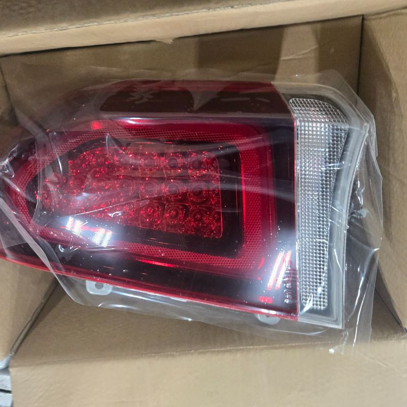 Photo 1 of ???? KarParts360 For Chrysler 300 2015-2022 Tail Light Driver and Passenger Side | Pair | CAPA Certified | Clear and Red Lens | Black Interior | 4-Door |????

CH2800212C, CH2801212C | 68400331AA, 68225358AC