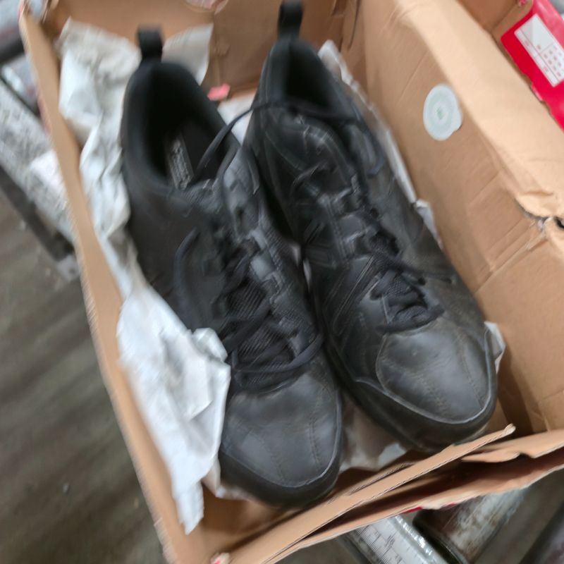 Photo 1 of ***USED*** New Balance Men's 608 V5 Casual Comfort Cross Trainer, Black/Black, 11 Wide