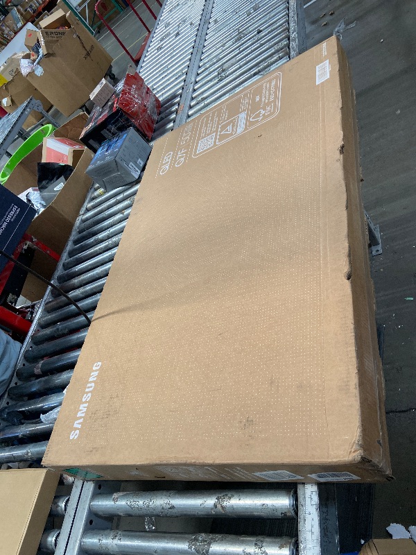 Photo 1 of ***DAMAGED***Samsung Q7F 50" 4K HDR Smart QLED TV