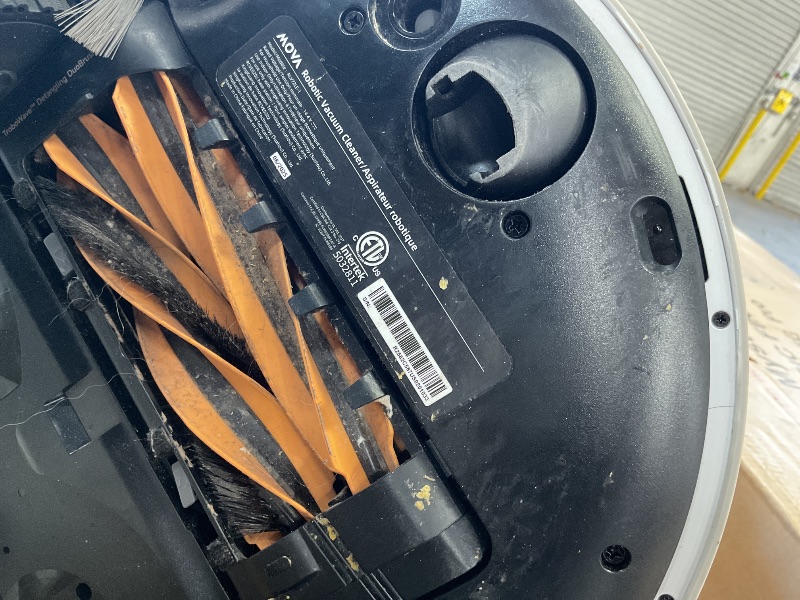 Photo 1 of ***MISSING HARDWARE POWERS ON** WHITE Mova V50 Ultra Complete Robot Vacuum and Mop Self-Cleaning, 24,000 Pa Suction, Liftable Navigation with Obstacle Overcoming and Warm Water Mopping with DuoSolution System Designed for Pets