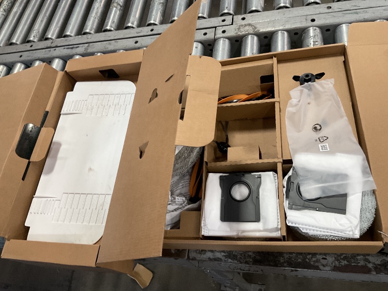 Photo 1 of ***MISSING HARDWARE POWERS ON** WHITE Mova V50 Ultra Complete Robot Vacuum and Mop Self-Cleaning, 24,000 Pa Suction, Liftable Navigation with Obstacle Overcoming and Warm Water Mopping with DuoSolution System Designed for Pets