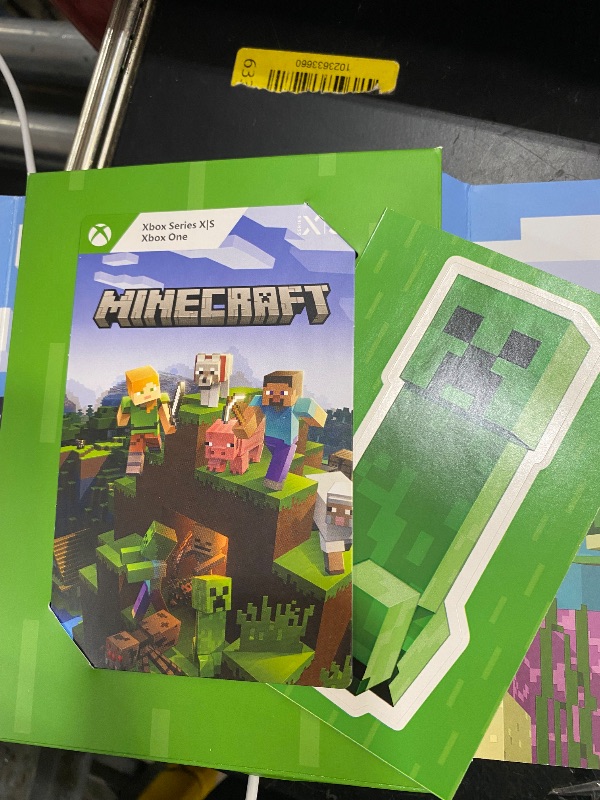 Photo 1 of    MINECRAFT + 3500 COINS For Microsoft Xbox One And Xbox Series X - NEW