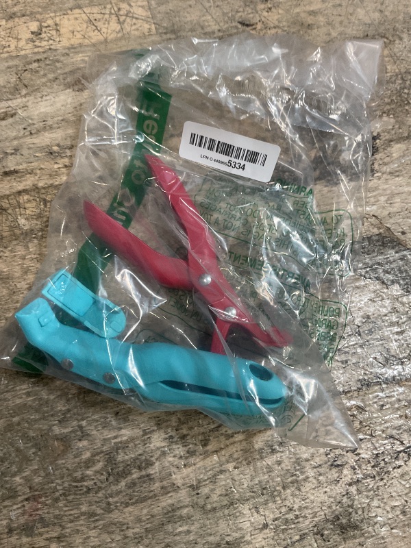 Photo 1 of 2PCS Hot Plate Grippers, Multi-Function Anti-Scald Bowl Clip for Kitchen, Silicone Non-slip Hot Dish Plate Holder, Kitchen Silicone Anti Slip Clip, Kitchen Utensil for Bowls, Pans, Dishes