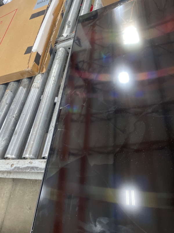 Photo 1 of ***DAMAGED***Samsung 65-Inch Class QLED Q7F Series Samsung Vision AI Smart TV (2025 Model, 65Q7F) Quantum HDR, Object Tracking Sound Lite, Q4 AI Gen1 Processor, 4K upscaling, Gaming Hub, Alexa Built-in