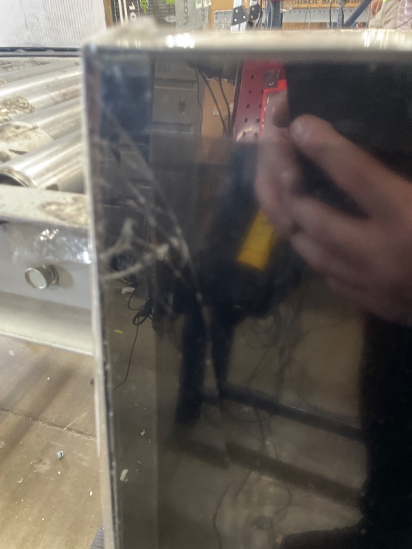 Photo 1 of ***DAMAGED***Roku Smart TV 2025 – 65-Inch Select Series, 4K HDR TV – RokuTV with Enhanced Voice Remote – Flat Screen LED Television with Wi-Fi for Streaming Live Local News, Sports, Family Entertainment