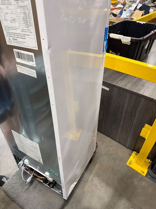 Photo 1 of **FOR PARTS ONLY**
West Bend Apartment Refrigerator Freestanding Dual Door Slim Design Full Fridge with Top Freezer, Adjustable Mechanical Control, for Condo, House, Small Kitchen Use, 7.4-Cu.Ft, White