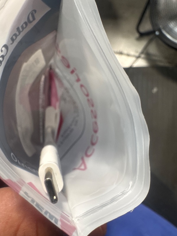 Photo 1 of [MFi Certified] USB C to HDMI Adapter for iPhone 17 to TV, 4K Type C Digital AV Adapter Sync Screen Connector Cable for iPhone 17/17 Pro/17 Pro Max/Air/16 Pro Max/15 Pro Max to HDTV Projector Monitor