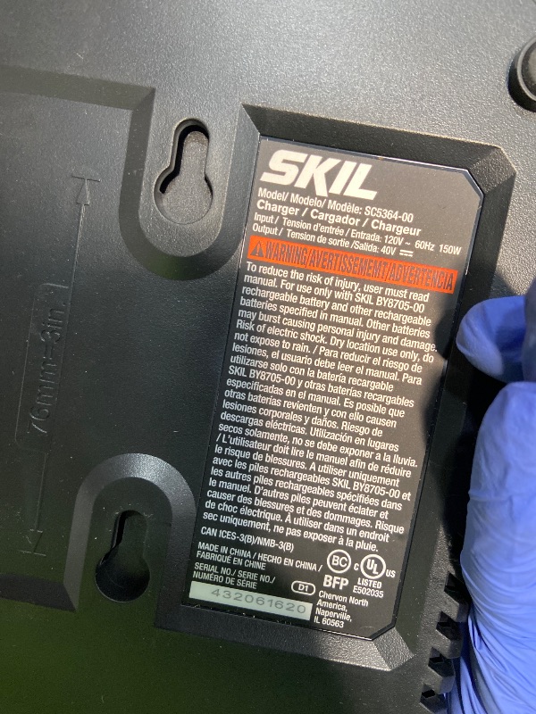 Photo 1 of ***************MISSING THE BATTERY**************
SKIL PWR CORE 40 24” Brushless 40V Hedge Trimmer Kit with Additional 2.5Ah Battery (HT4221-10 & BY8705-00)