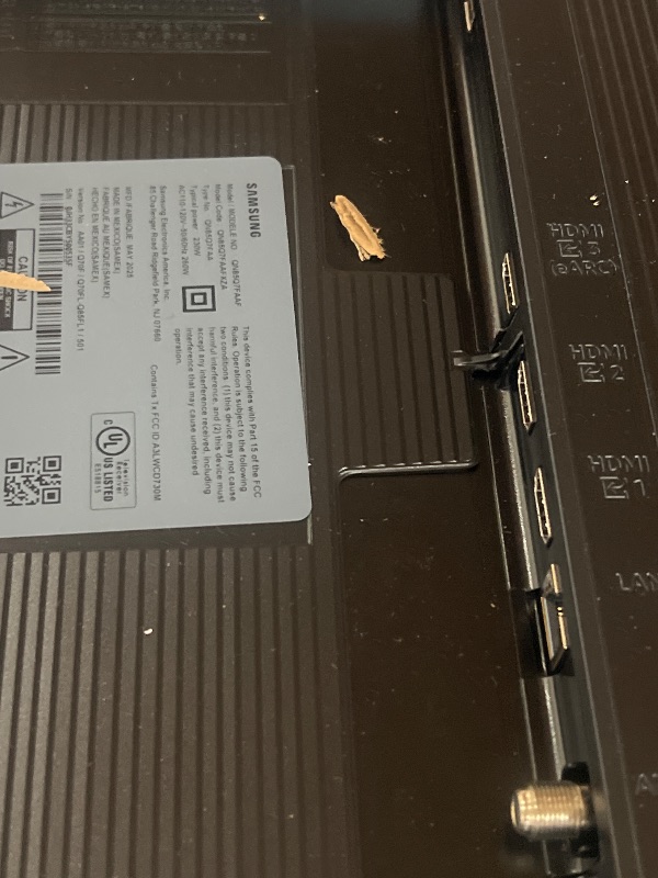 Photo 1 of ***DAMAGED DISPLAY***
SAMSUNG 85-Inch Class QLED Q7F Series Samsung Vision AI Smart TV (2025 Model, 85Q7F) Quantum HDR, Object Tracking Sound Lite, Q4 AI Gen1 Processor, 4K upscaling, Gaming Hub, Alexa Built-in