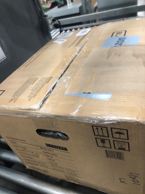 Photo 1 of ***********MINCROWAVE NON-FUNCTIONAL, DOES NOT DO ANYTHING WHEN PLUGGED IN**************
BLACK+DECKER EM031MB11 Digital Microwave Oven with Turntable Push-Button Door, Child Safety Lock, 1000W, 1.1cu.ft, Black & Stainless Steel, 1.1 Cu.ft