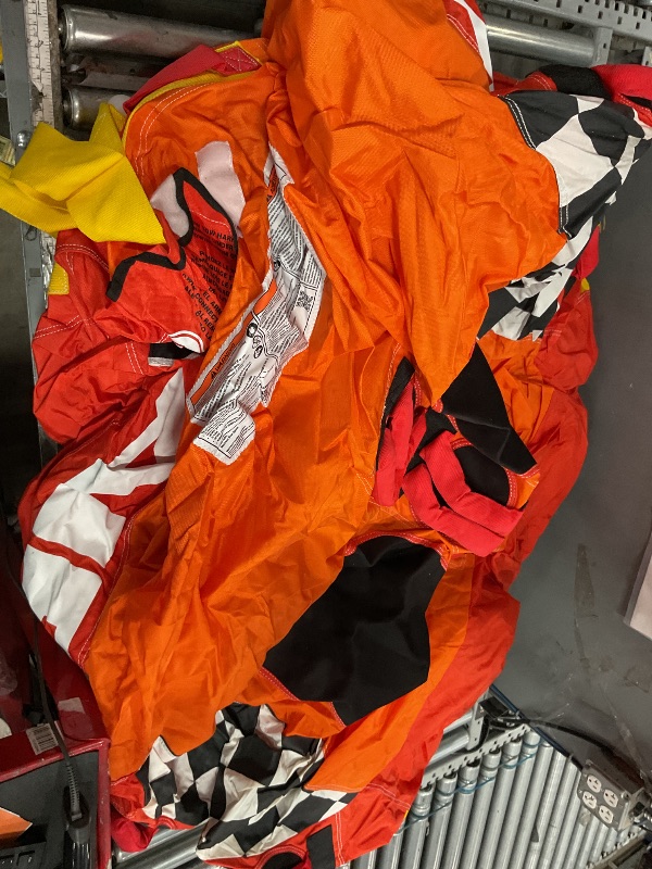 Photo 1 of *UNKNOWN OF ANY MAJOR DAMAGES// AIRHEAD INFLATABLE RAFT 