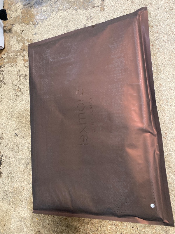 Photo 1 of (missing pieces) LEXMORE PVC Woven Placemats 4 PCS Wipeable Indoor/Outdoor Table Mats Washable Vinyl Place Mats for Dining Table, Set of 4-Beige