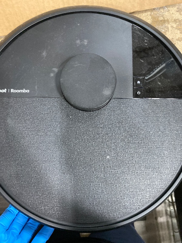 Photo 1 of ***SEE NOTES***iRobot Roomba 105 Vac Robot Vacuum - Easy to use, Intense Power-Lifting Suction, LiDAR Navigation, Multi-Surface Cleaning, Cleans in Neat Rows, Self-Charging