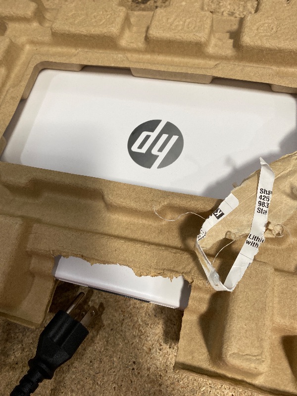 Photo 1 of ***LCOKED NEEDS PIN****
HP 14 Laptop, Intel Celeron N4020, 4 GB RAM, 64 GB Storage, 14-inch Micro-edge HD Display, Windows 11 Home, Thin & Portable, 4K Graphics, One Year of Microsoft 365 (14-dq0040nr, Snowflake White)