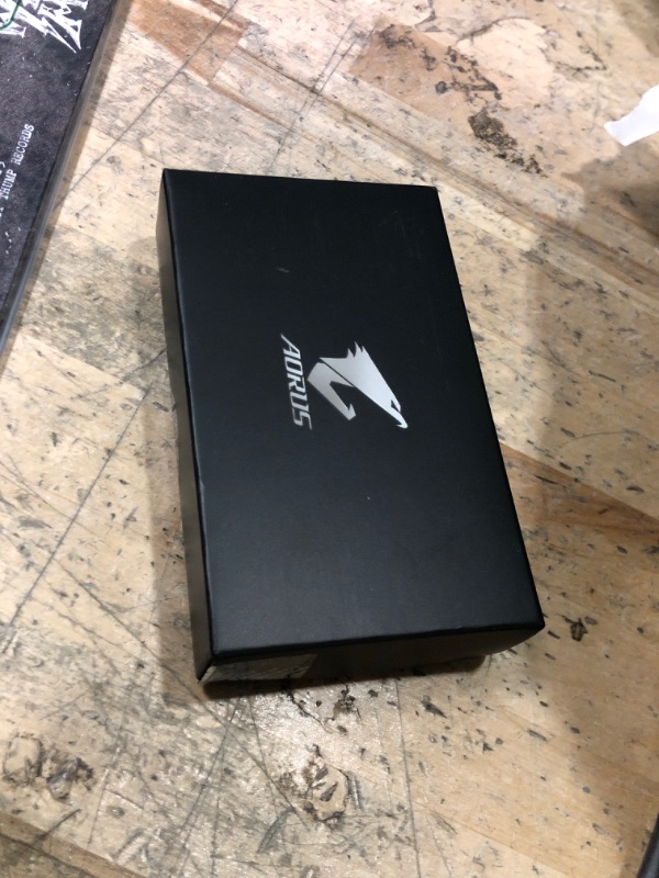 Photo 1 of ****PARTS ONLY***GIGABYTE AORUS Gen4 7300 SSD 2TB PCIe 4.0 NVMe M.2 Internal Solid State Hard Drive with Read Speed Up to 7300MB/s, Write Speed Up to 6850MB/s, AG4732TB