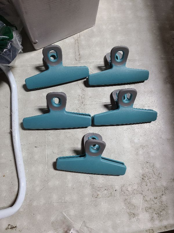 Photo 1 of 10 pcs Portable Food Sealing Clips Lightweight Plastic Snack Clips for Airtight Food Storage Dampproof Sealing for Freshness Stylish Light