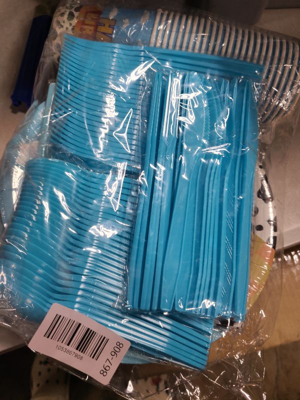 Photo 1 of 175Pcs Cartoon Birthday Party Supplies Cow Print Birthday Party Decorations Cartoon Plates and Napkins Tableware Set Blue Cloud Cow Print Party Supplies Kids 1st 2nd 3rd 4th Party Decor