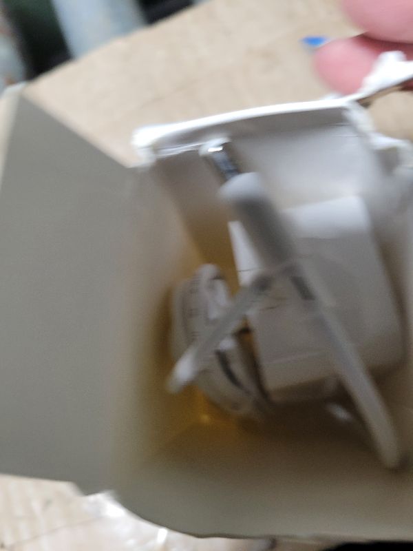 Photo 1 of 24V DC Power Supply Adapter 24Volt 2A 48W Adapter UL Listed, AC to DC Converter Transformer 100-240V AC Input with 5.5 x 2.1mm US Plug for LED Strip, CCTV Camera and Other Low Voltage Devices