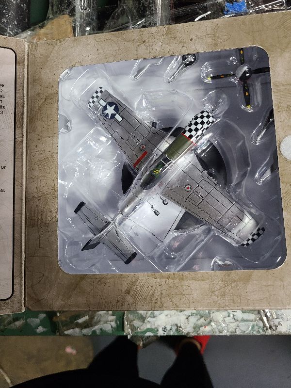 Photo 1 of 1:72 Scale Model North American P-51D Mustang - Militaria Diecast by Motorcity Classics