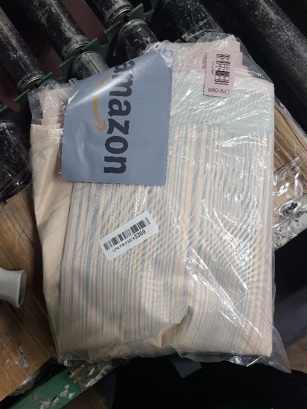 Photo 1 of 10X8ft Indian Backdrop Puja Decorations for Home Background India Traditional Diwali Backdrop Mehndi Decorations Banner for Religious Festival Wedding Party Baby Shower Party Banner Supplies