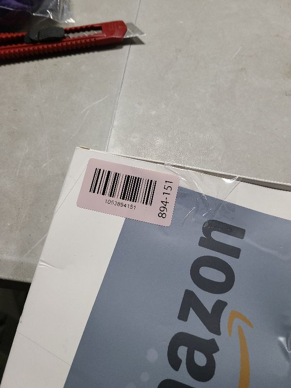 Photo 1 of 2-Pack Retractable Keychain,Heavy Duty Retractable ID Badge Clip Reels with Zinc Alloy Carabiner,31.5” Steel Cord, 9 oz Rebound (Style 1)