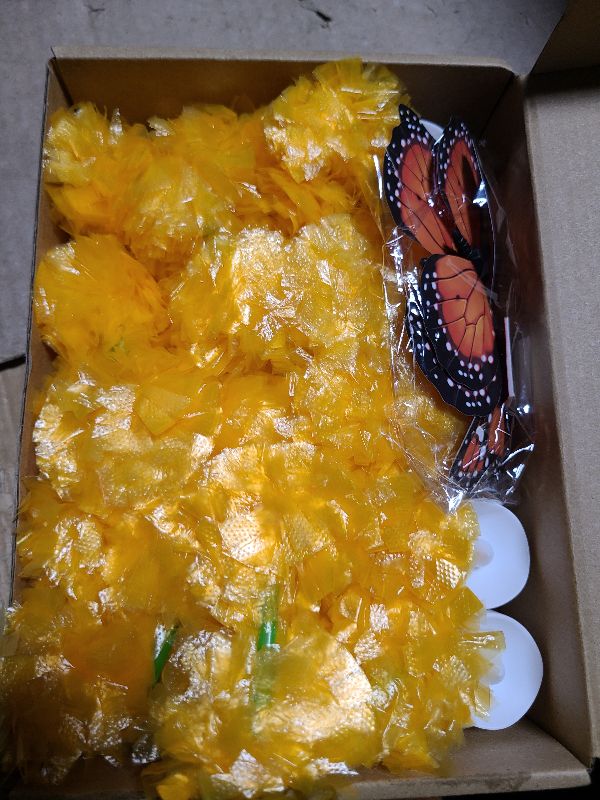 Photo 1 of 20 Pcs Dia De Los Muertos Ofrenda Day of The Dead Decoration Ofrenda Altar Set 2 Artificial Marigold Garlands 6 Monarch Butterfly 12 Flameless Votive Candles for Dia De Los Muertos Diwali(Orange)