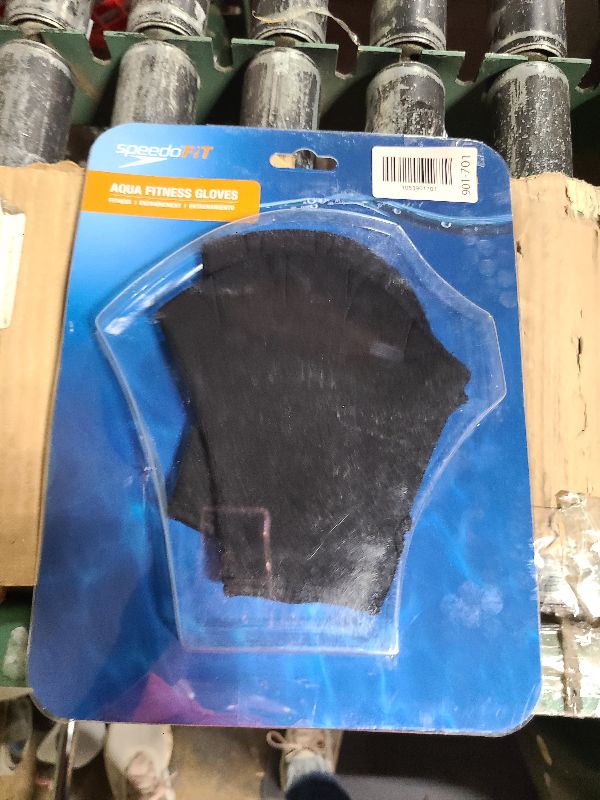 Photo 1 of 
Speedo Aquatic Training Swim Gloves