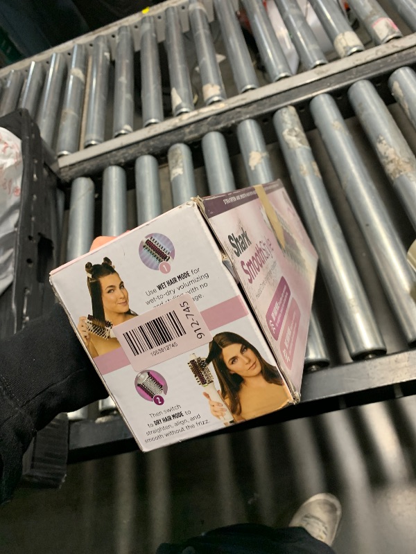 Photo 1 of ***(USED/ STOCK PHOTO FOR REFERENCE/ COLOR IS DIFFERENT)***Shark HT202 SmoothStyle Heated Comb + Blow Dryer Brush, Dual Mode, for All Hair Types, Silk