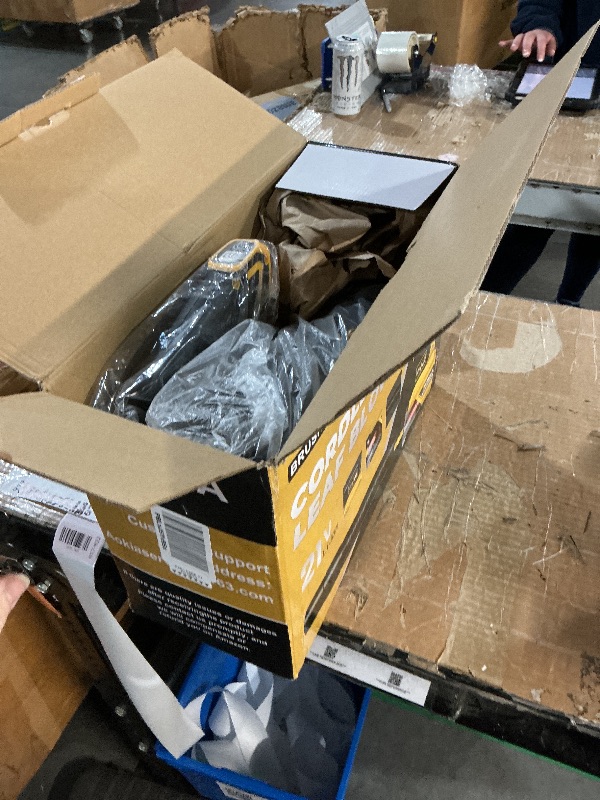 Photo 1 of ***CHARGER DOES NOT WORK***
Leaf Blower Cordless, 21V Electric Blower with 2 3.0Ah Battery and Charger - Powered Air Blower 580CFM/160MPH - Lightweight Leaf Blower for Lawn Care, Patio Cleaning, Blowing Leaves and Dust