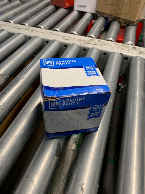 Photo 1 of ***MINOR DAMAGED - SEE NOTES/PICTURES***
ACDelco GM Original Equipment 214-1680 Vapor Canister Purge Valve