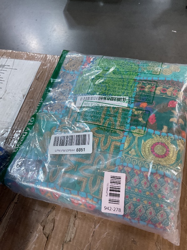 Photo 1 of (pillow cover) THE ART BOX 35" X 35" Large Boxed Shaped Premium Hypoallergenic Square Stuffer Best for Meditation Floor Pillow Cover