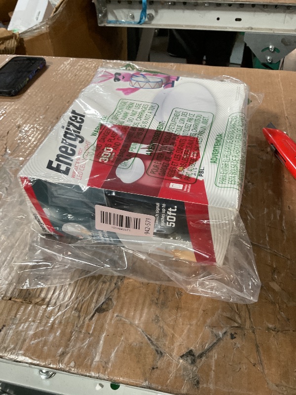 Photo 1 of * may or may not work to not test it *
Energizer LED Ceiling Light Fixture, Battery Operated, Wireless Wall Switch Remote, 300 Lumens, Ceiling Light No Electricity, Perfect for Closets, Laundry Room, Garage, Shed and More, 58823-T1