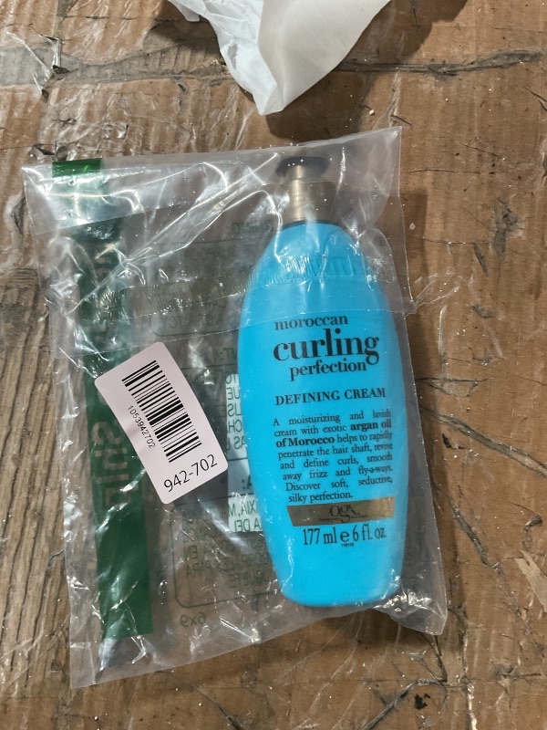 Photo 1 of * stock photo for reference *
OGX Argan Oil of Morocco Curl-Defining Styling Cream, Anti-Frizz Curl Cream for Curly Hair & All Textures, Cold-Pressed Argan Oil, Paraben-Free, Sulfate-Free Surfactants, Curly Hair Products, 6 oz