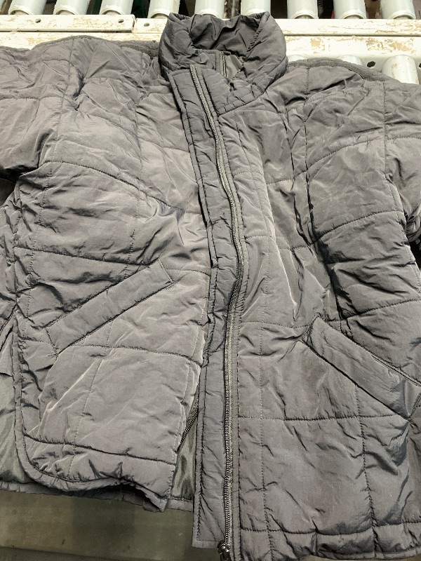 Photo 1 of (see all images) Omoone Women's Quilted Puffer Jacket Zip Up Oversized Lightweight Padded Down Coat Outerwear(3877-Black-M)