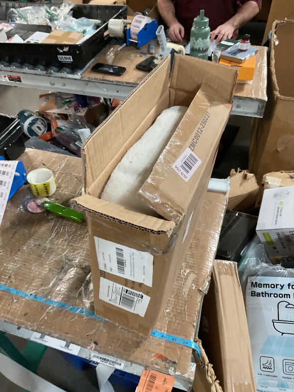 Photo 1 of ***(MISSING BRACKET/ BED ONLY)***PAWZ Road Cat Desk Bed for Indoor Cats, Cat Bed for Desk Supports Up to 50 lbs, 360° Rotation & Adjustable, Nest Desktop Attachment Cats Hammock for Table, White