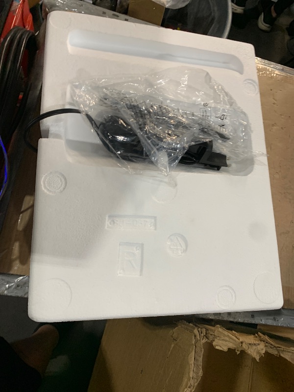 Photo 1 of ***Nonfunctional Motor***
Juicer Machines with 5.8" Large Feed Chute, Cold Press Juicer for Whole Vegetables and Fruits 400W, Slow Masticating juicer Easy to Clean Juice Extractor Machine High Juice Yield