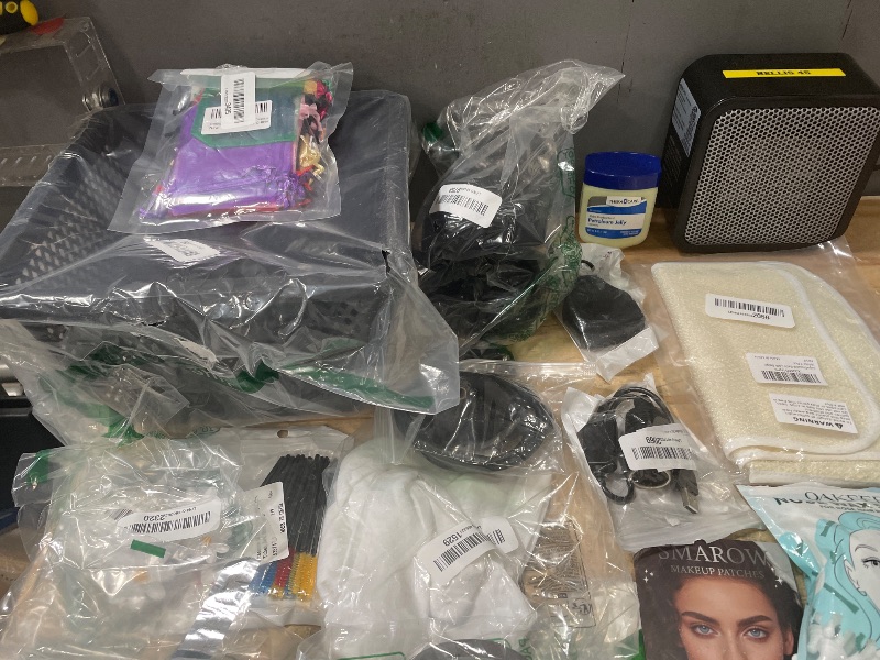 Photo 1 of ** SOLD AS IS BUNDLE OF MISCELLANEOUS AND SORTED GOODS **