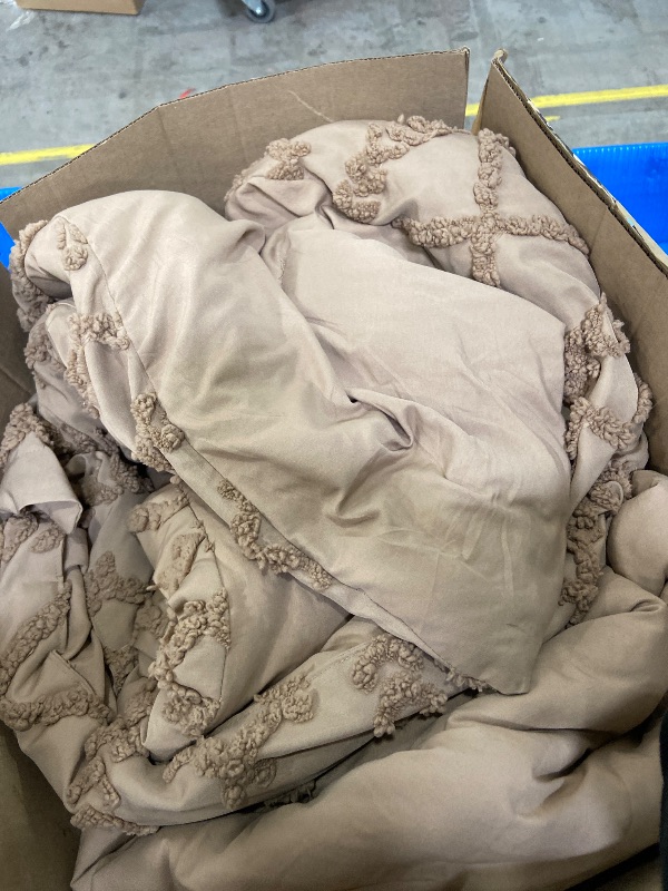 Photo 1 of **STOCK PHOTO FOR REFERENCE ONLY**EMME Faux Fur Duvet Cover Queen Size, 3 Pieces Ultra Soft Fluffy Comforter Cover, Cozy Warm for Winter, Luxury Elegant Shaggy Bubble Design Bedding, 1 Duvet Cover & 2 Pillow Shams (Queen, tan)