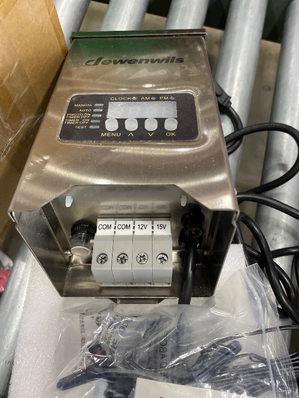 Photo 1 of ** FOR PARTS ONLY **
DEWENWILS 150W Low Voltage Landscape Transformer, Outdoor Low Voltage Transformers with Photocell Sensor & Timer, 120V AC to 12V/15V AC Waterproof, Landscape Lighting Transformer for LED Lighting