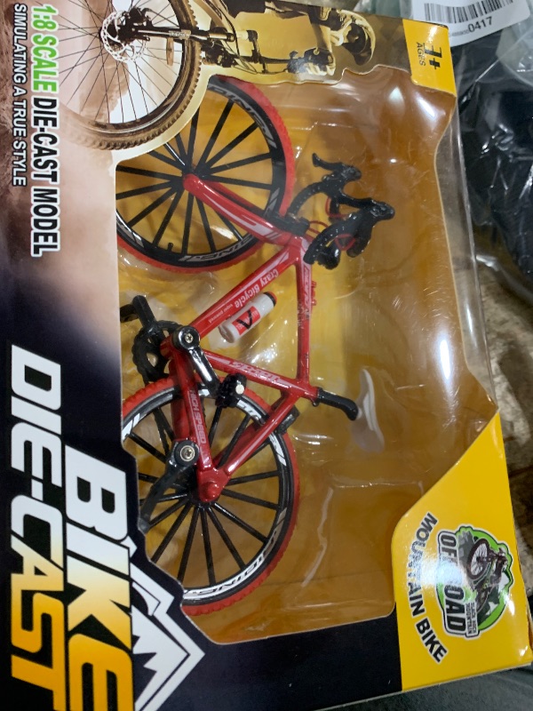 Photo 1 of 1:8 Scale Die-Cast Alloy Mini BMX Mountain Bike Finger Bicycle Model Toy Desktop Decoration Crafts for Cycling Lovers Bike Racers Athletes Children Boys and Girls (Red)