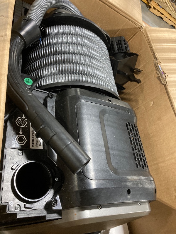 Photo 1 of **USED**Giraffe Tools Grandstorm Retractable Vacuum Cleaner with 30 FT Hose Wall Mounted, Wet Dry Vacuum Cleaner with 6 Nozzles for Car Detailing Normal Version, Grey ?No Remote Control Function?