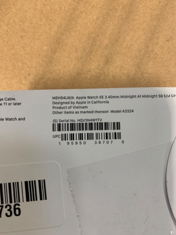Photo 1 of ******* S/N HQV3N4W1TV  ******** Apple Watch SE 3 [GPS 40mm] Smartwatch with Midnight Aluminum Case with Midnight Sport Band - S/M. Fitness and Sleep Trackers, Heart Rate Monitor, Always-On Display, Water Resistant