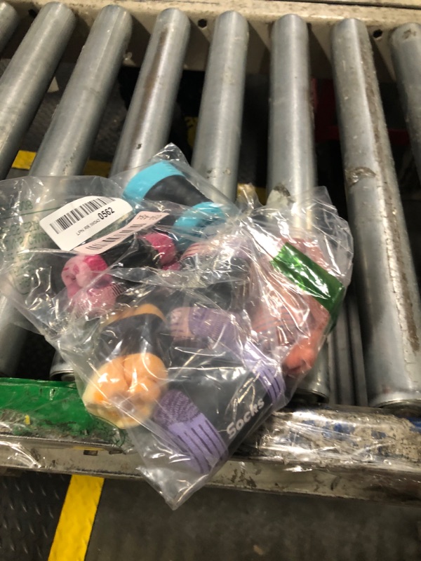 View 2 of ?????? Women's Cushioned Ankle Athletic No Show Socks - Seamless Low Cut Sports Socks,6-Pair Pack 9-11