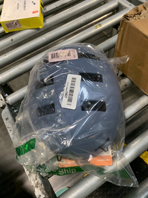 Photo 1 of ***CORRECT ITEM****Retrospec Dakota Bicycle / Skateboard Helmet for Adults - Commuter, Bike, Skate, Scooter, Longboard & Incline Skating - Highly Protective & Premium Ventilation- Medium - Matte Navy (Medium: 55-59 cm)