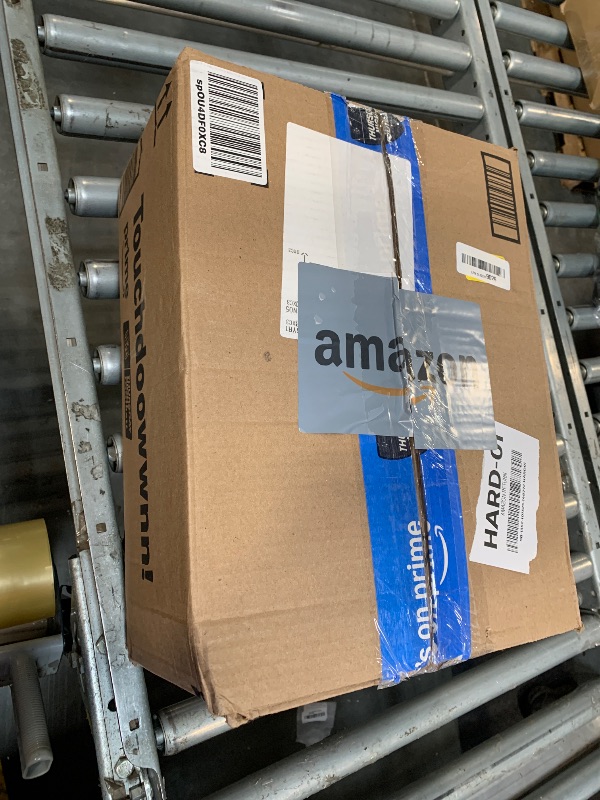 Photo 1 of ****SOME DOG HAIR*** OTAHGK 5x7 Machine Washable Non-Slip Area Rug & Mat - Soft Faux Wool & Polyester, Boho Stain-Resistant Indoor Carpet for Bedroom, Kitchen, Laundry, Living, Nursery, Low Pile, High Traffic