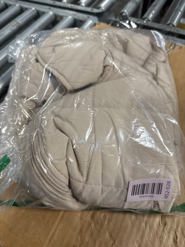 Photo 1 of ** UNKNOWN SIZE*** Fazortev Womens Oversized Puffer Jacket Quilted Dolman Hoodies Pullover Long Sleeve Lightweight Warm Tops Coat